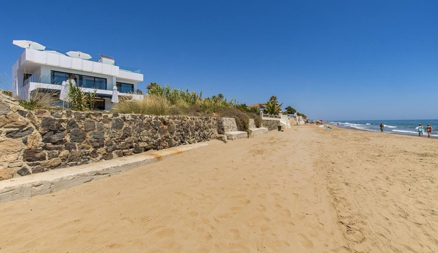 Villa Frontline Beach Costabella - Marbella