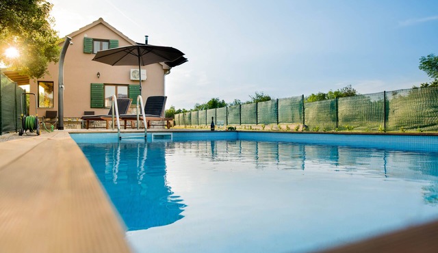 Villa G&P (ST) - Two-Bedroom Villa with Private Pool