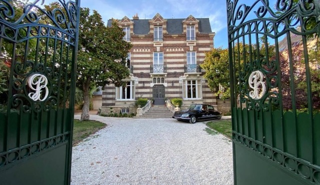 Villa Gabriel Maison Blanche Chartres
