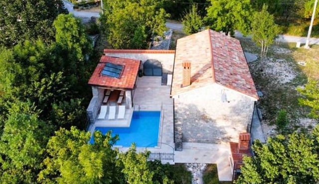 Villa Galant Brgudac - Private Oasis with Pool