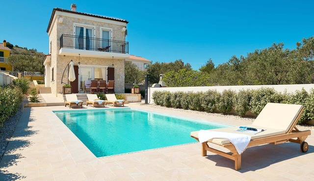 Villa Galleon with Pool