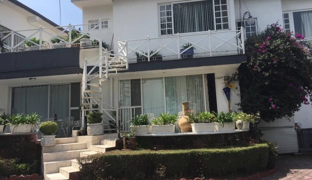 Villa Ganesh Department all services super cute, new, super located