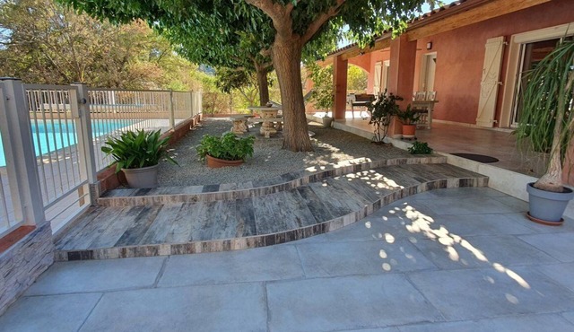 Villa garden with pool near Lake Salagou