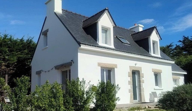 VILLA GARENNE BORD DE MER - BEACH 1 MINUTE WALK
