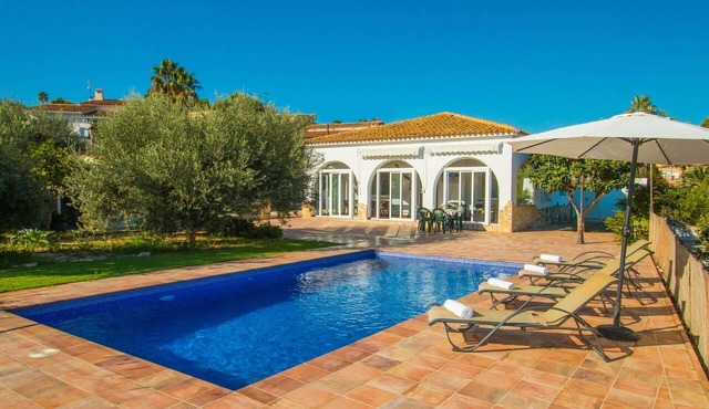 Villa Garlanda - PlusHolidays