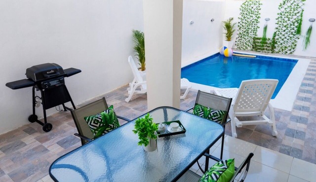 Villa gated community, Private Pool close to the beach!