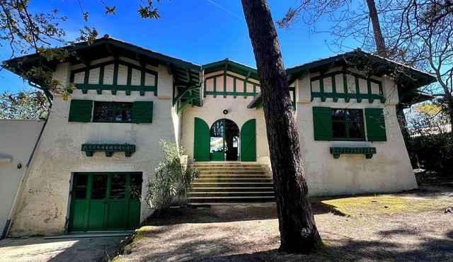 Villa Gaume with exceptional view of the forest, 2 minutes from Dune du Pyla