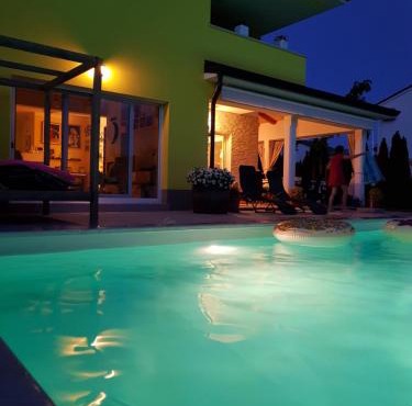 Villa Gaya in Porec with XL pool and stunning garden