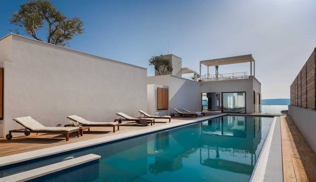 Villa Gemelos - sea views, heated pools, jacuzzi, sauna and a gym by MyWaycation