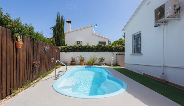 Villa 'Gerona 27' with Mountain View, Wi-Fi and Air Conditioning