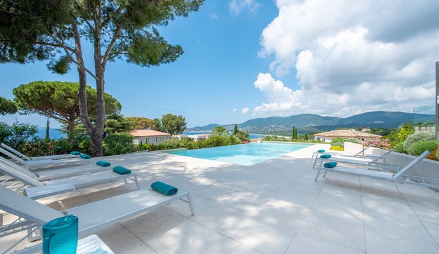 VILLA GIGARO SEA VIEW NEAR BEACHES