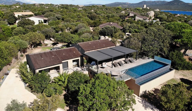 Villa Giova - 250 metres from the beach in the San Giovanni Reserve