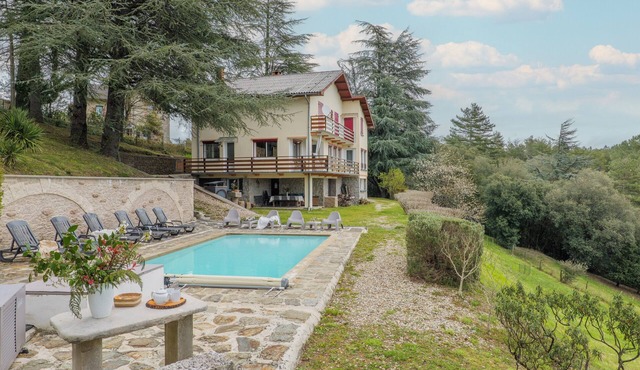 Villa 'Gite Avec Vue Panoramique' with Private Pool, Private Terrace and Wi-Fi