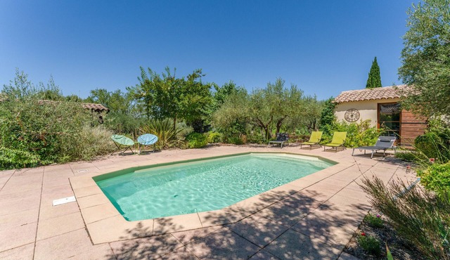 Villa 'Gite De Camp Chéri' with Shared Pool, Wi-Fi and Air Conditioning