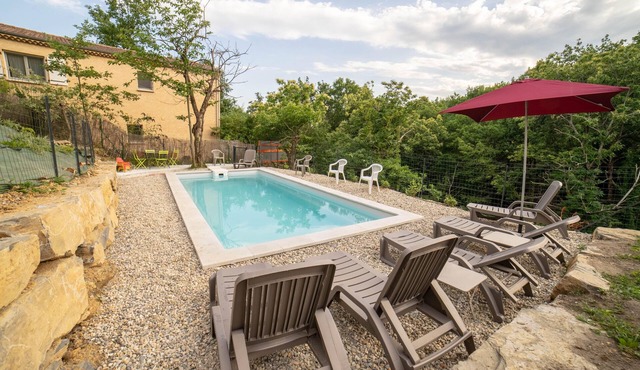 Villa 'Gite Les Bouches Rouges' with Mountain View, Wi-Fi and Air Conditioning