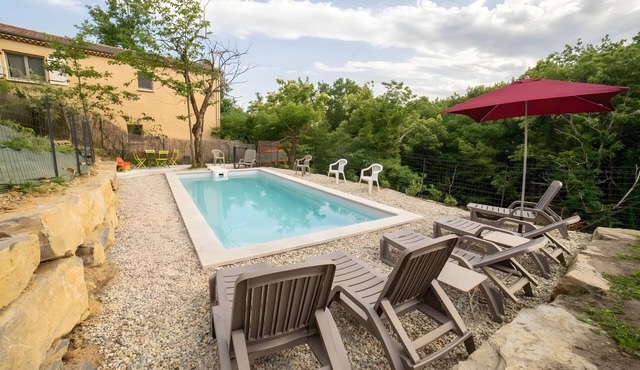 Villa 'Gite Les Bouches Rouges 6 Personnes' with Mountain View, Wi-Fi and Air Conditioning