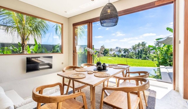 Villa Glentana - 3BR EPIC Sunset Villa