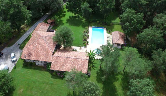 Villa Glorieux Azur 10 rooms 24 persons, near ocean with heated swimming pool