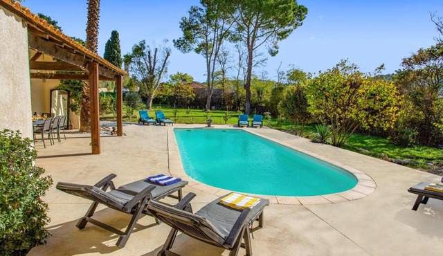 Villa Glycines by Villa Plus