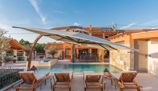 Villa Gold (V9111-K1) - Skradin