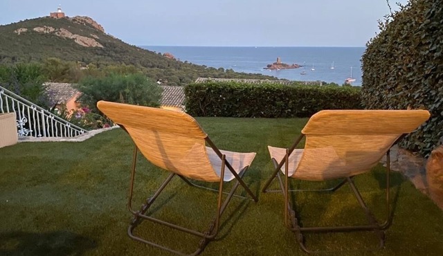 Villa, golden island view, a stone's throw from the beach. Breathtaking view!