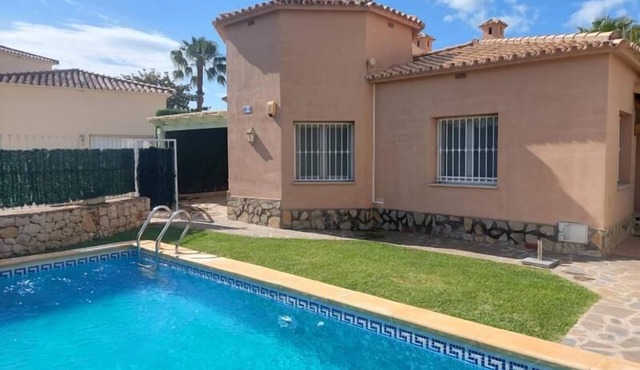 Villa GOLF & PLAYA II on the beach of Oliva Nova
