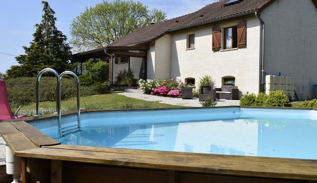 Villa Graye-et-Charnay, 3 bedrooms, 8 persons