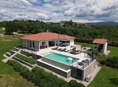 Villa Green Forest with wellness and heated salty pool