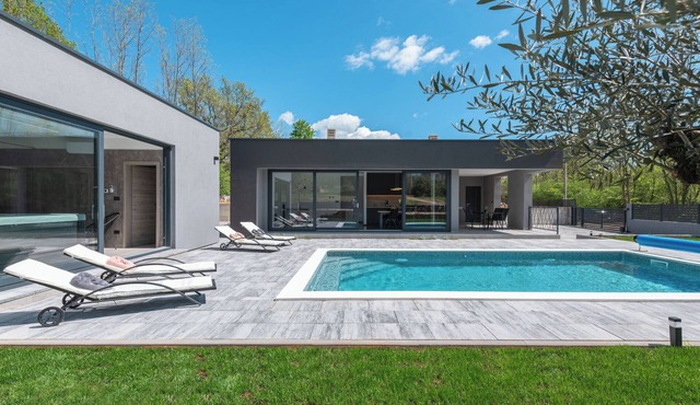 Villa Green Luxury & SPA by Interhome