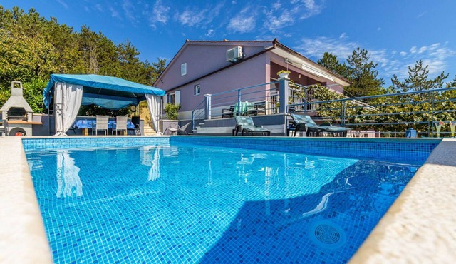 Villa Grimaldi - Three Bedroom Villa, Sleeps 7