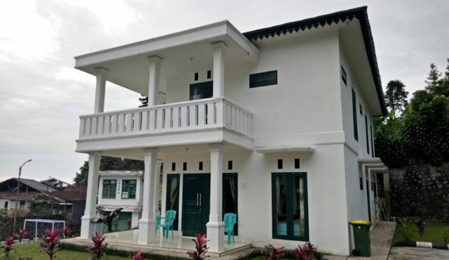 Villa Griya Wira Karya (Githa)