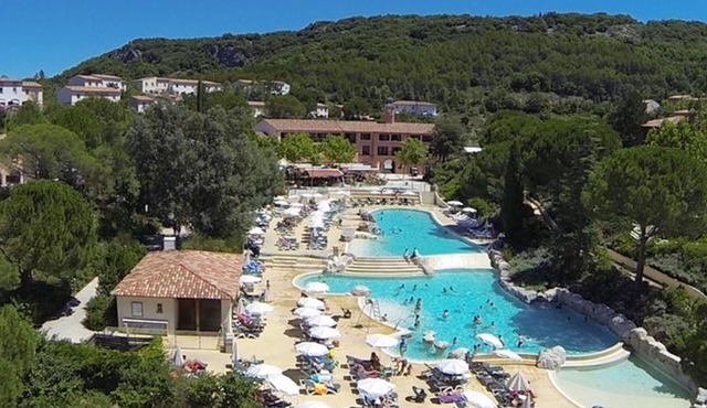 Villa Grospierres, 2 bedrooms, 6 persons