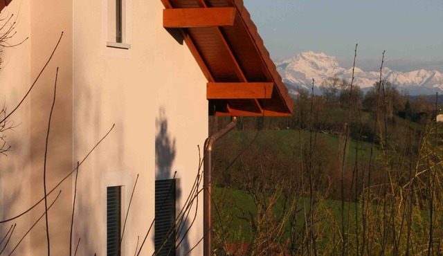 Villa Haute Savoie, Chessenaz, garden, balcony, near Annecy & Geneva. Calm.