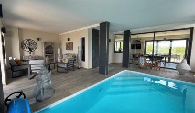 Villa - Heated indoor pool - Sea view - Direct beach