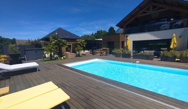 Villa: heated pool spa sauna air conditioning