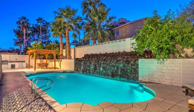 Villa - Heated Pool, Hot Tub, Billiards By STRIP