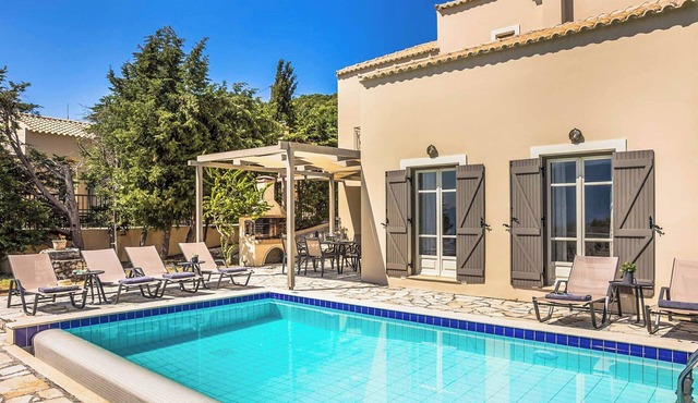 Villa Helios Evreti - Three Bedroom Villa, Sleeps 6