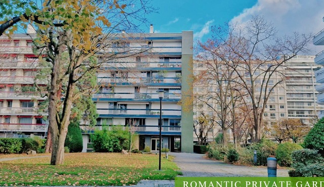 Villa Hestia 16e - Only 25 minutes from Tour Eiffel! Garden view Deluxe Room
