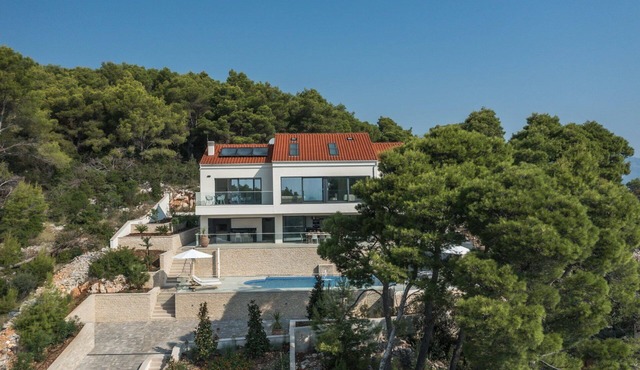 Villa Hestia with Heated Pool