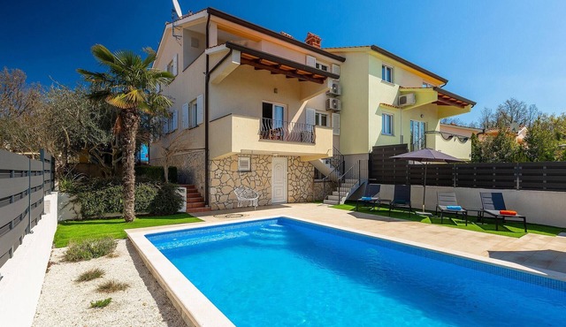 Villa Holiday Home Sabine