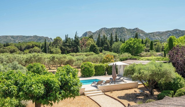 Villa Horizon: House for rent in Eygalières