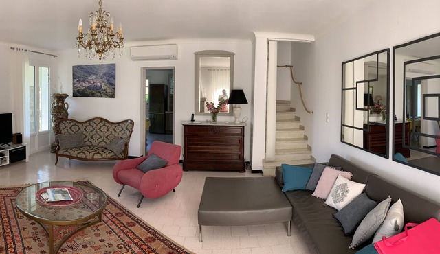 VILLA INDIVIDUELLE 150 M2 AVEC VUE IMPRENABLE Meublé de tourisme 4 *