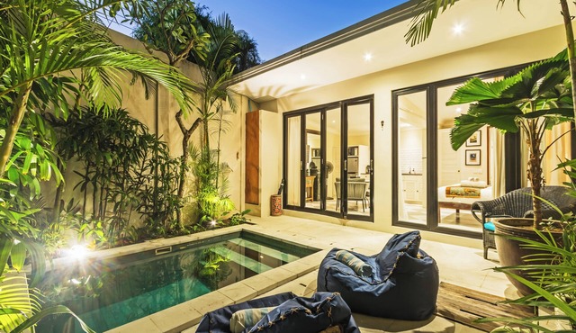 Villa Ibu Dua Romantic Oasis 1 BR Villa in Prime Loc Seminyak