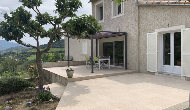 VILLA IDEALLY LOCATED BETWEEN CORTE AND ILE ROUSSE