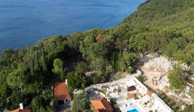 Villa Imortele aria with pool by Villas Guide