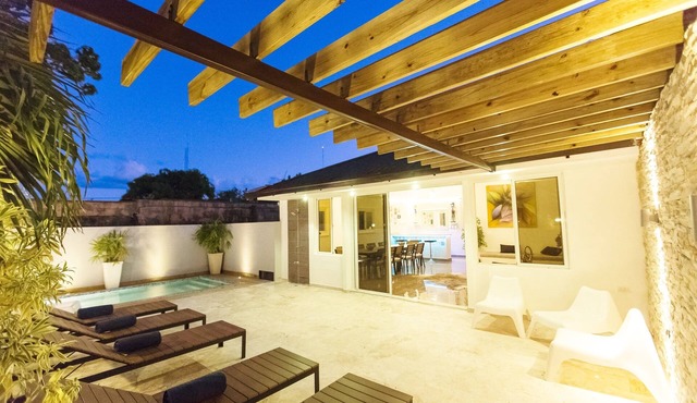 Villa IMPERIAL at old Town with pool ★