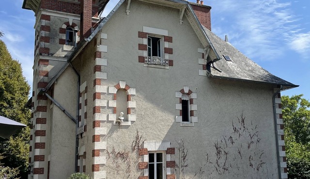 Villa in a green setting in the Morvan foothills