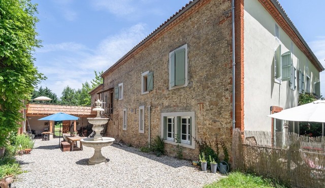 Villa in Artigat near Lombrives Cave