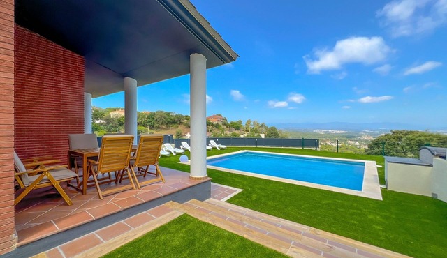 Villa in Costa Brava with Private Pool