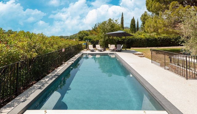 Villa in Callian with Heated Pool and Terrace